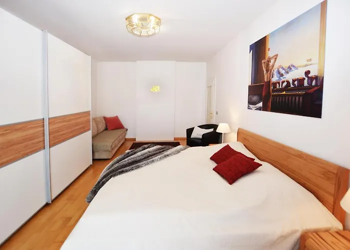 Sommer - Mit Privatem Seezugang דירה סיבודן